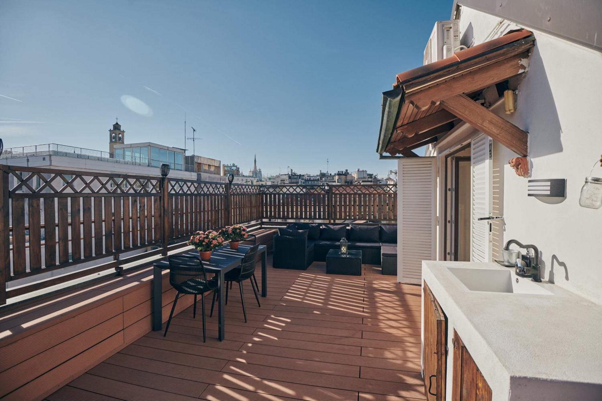 Sant'Andrea Penthouse By Montenapoleone Living Milan Exterior photo