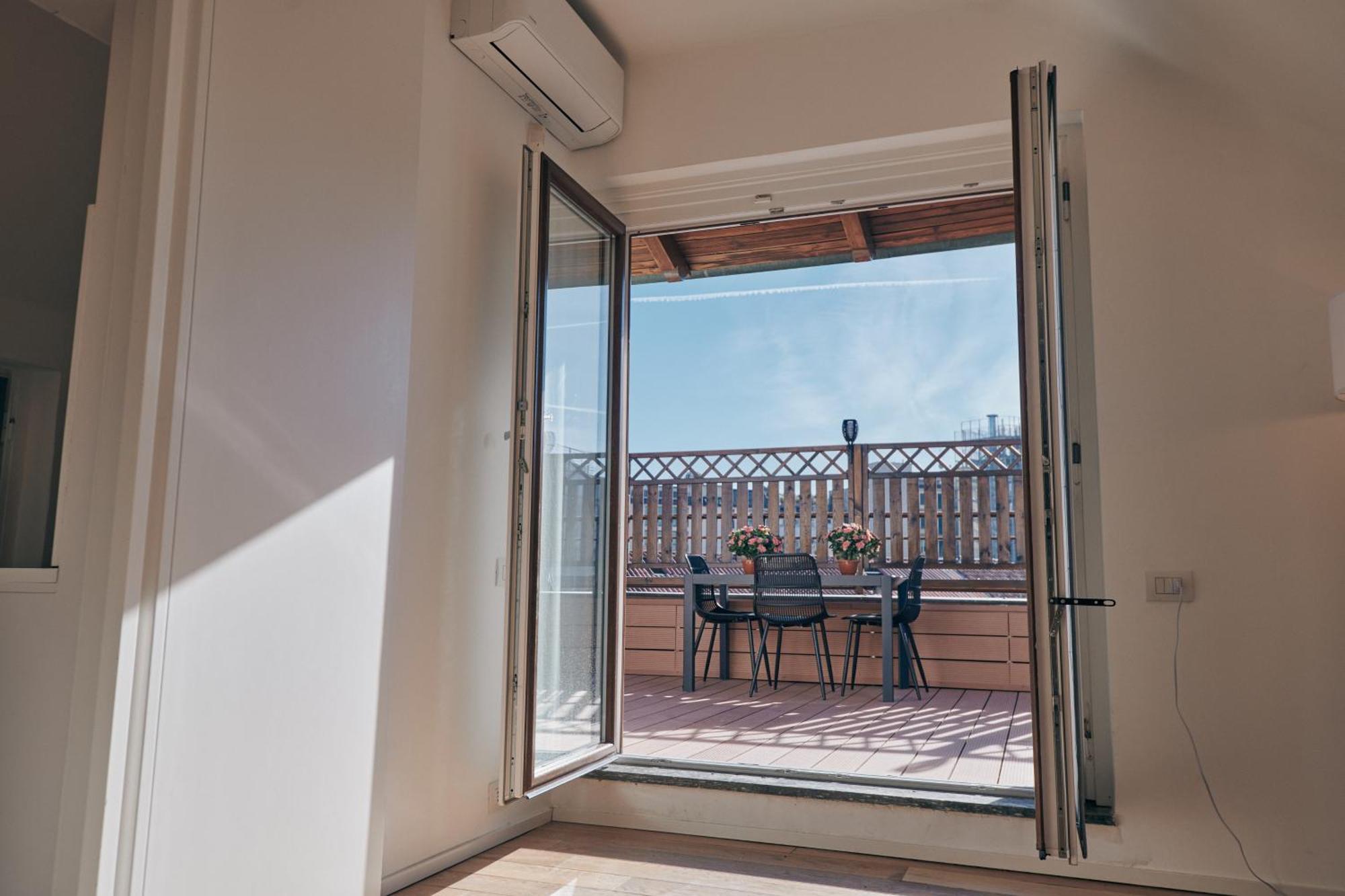 Sant'Andrea Penthouse By Montenapoleone Living Milan Exterior photo